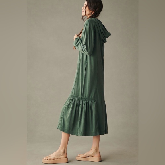 Anthropologie Dresses & Skirts - Anthropologie Daily Practice Midi Dress Long-Sleeve Green Hooded
